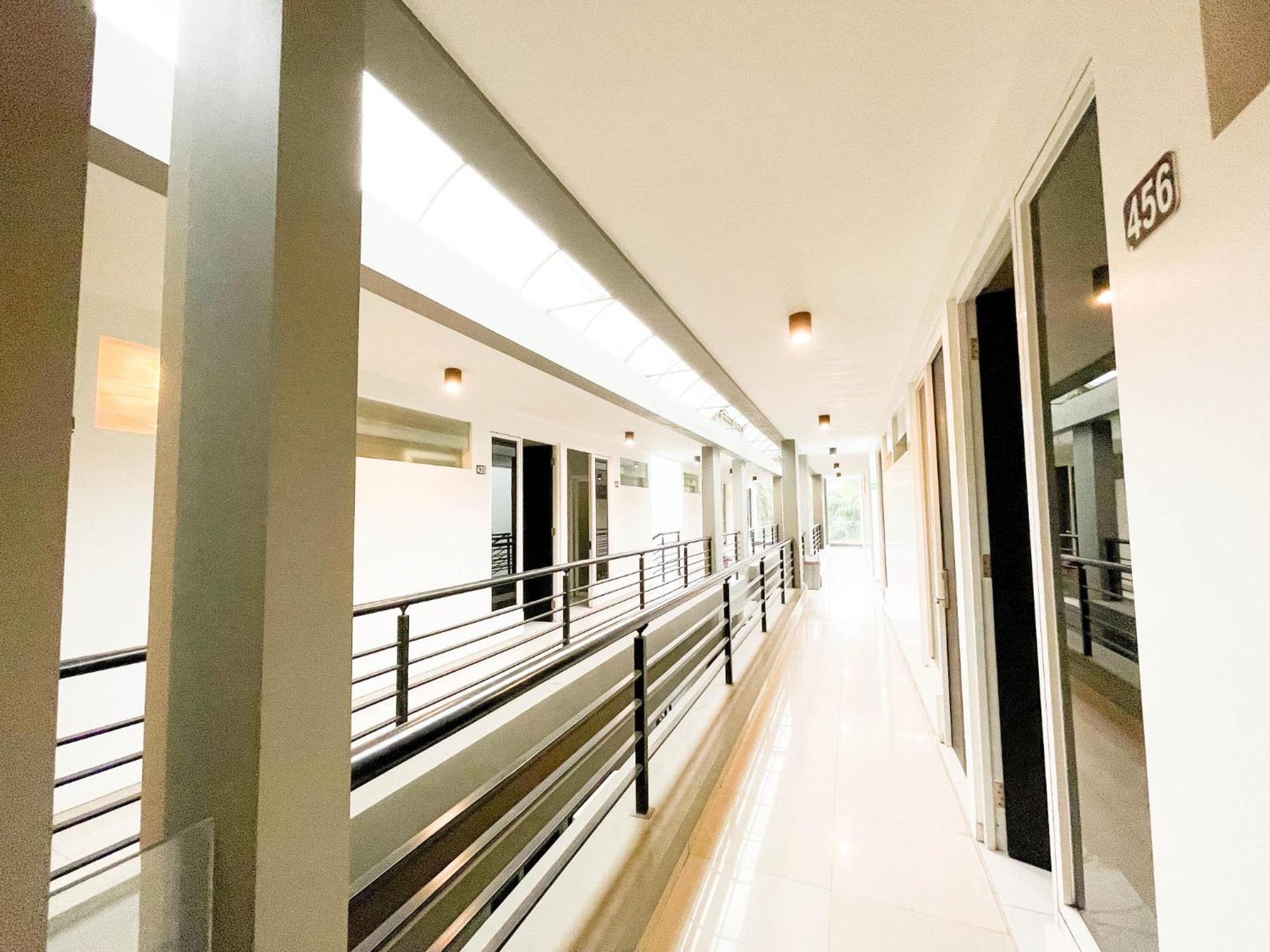 New Surya Hotel Banyuwangi  Eksteriør bilde