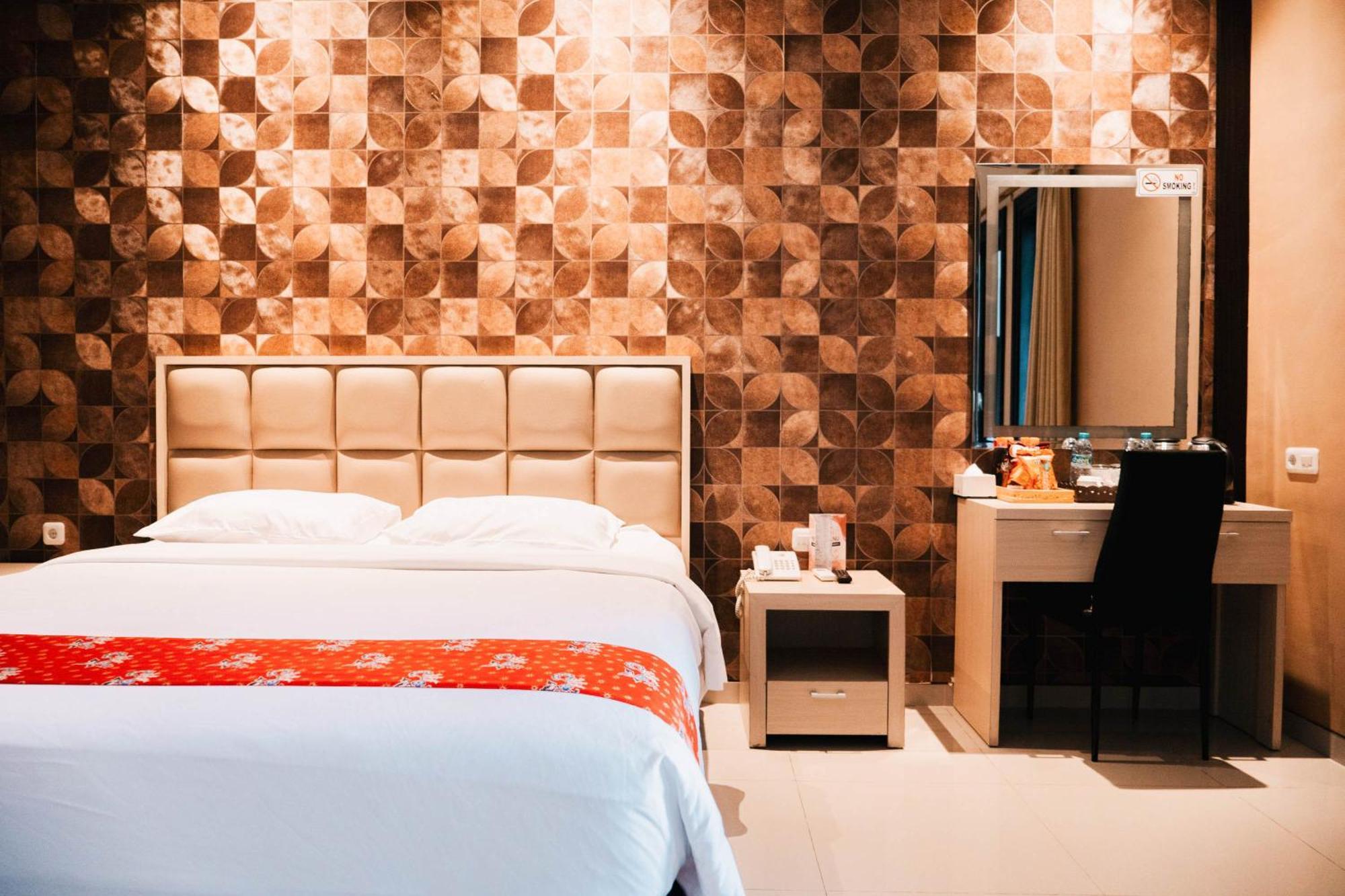 New Surya Hotel Banyuwangi  Eksteriør bilde
