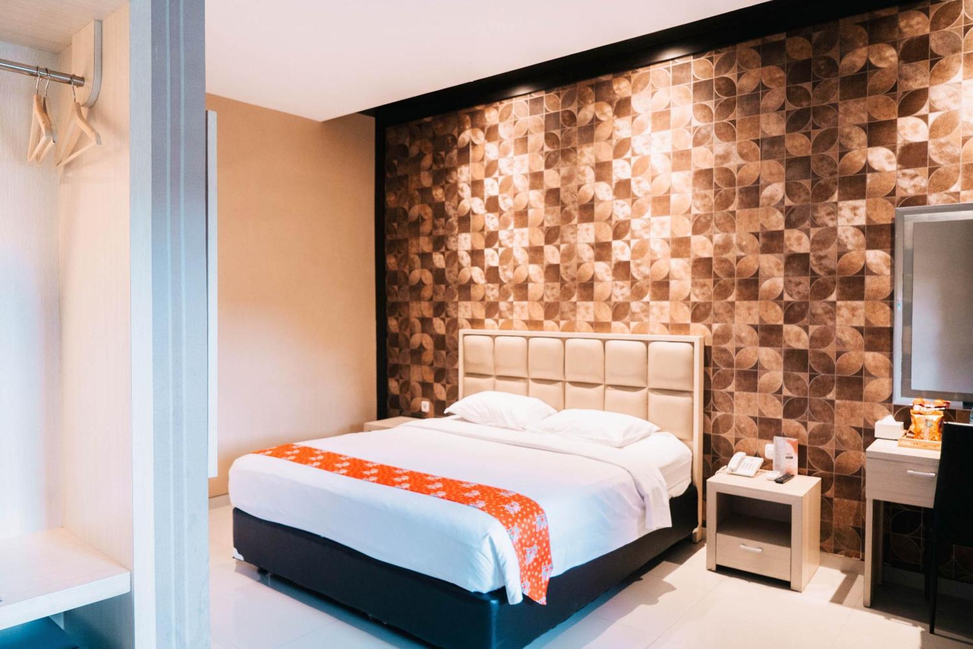 New Surya Hotel Banyuwangi  Eksteriør bilde