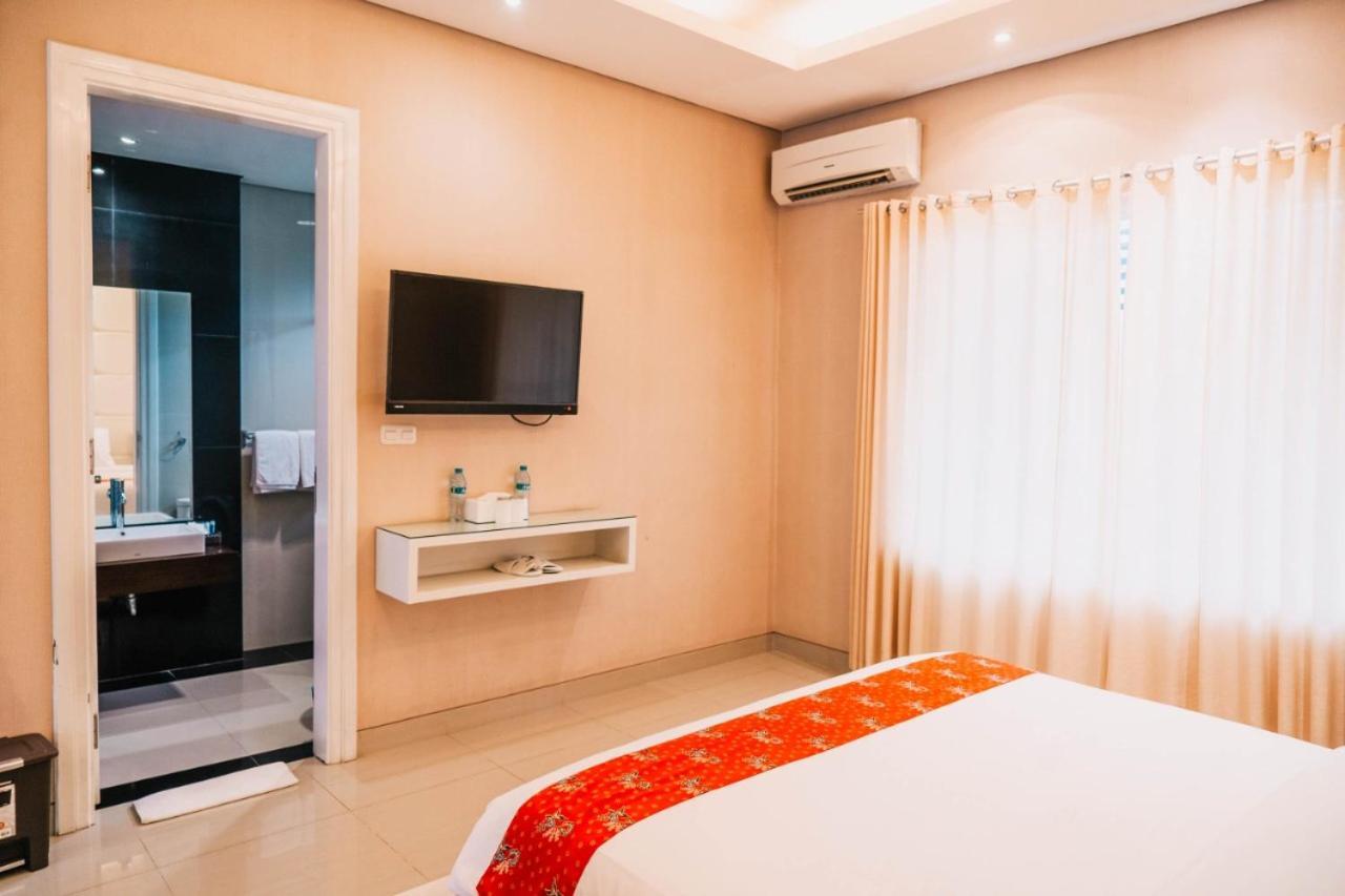 New Surya Hotel Banyuwangi  Eksteriør bilde