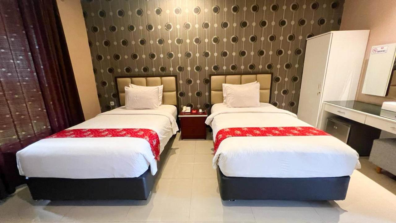 New Surya Hotel Banyuwangi  Eksteriør bilde