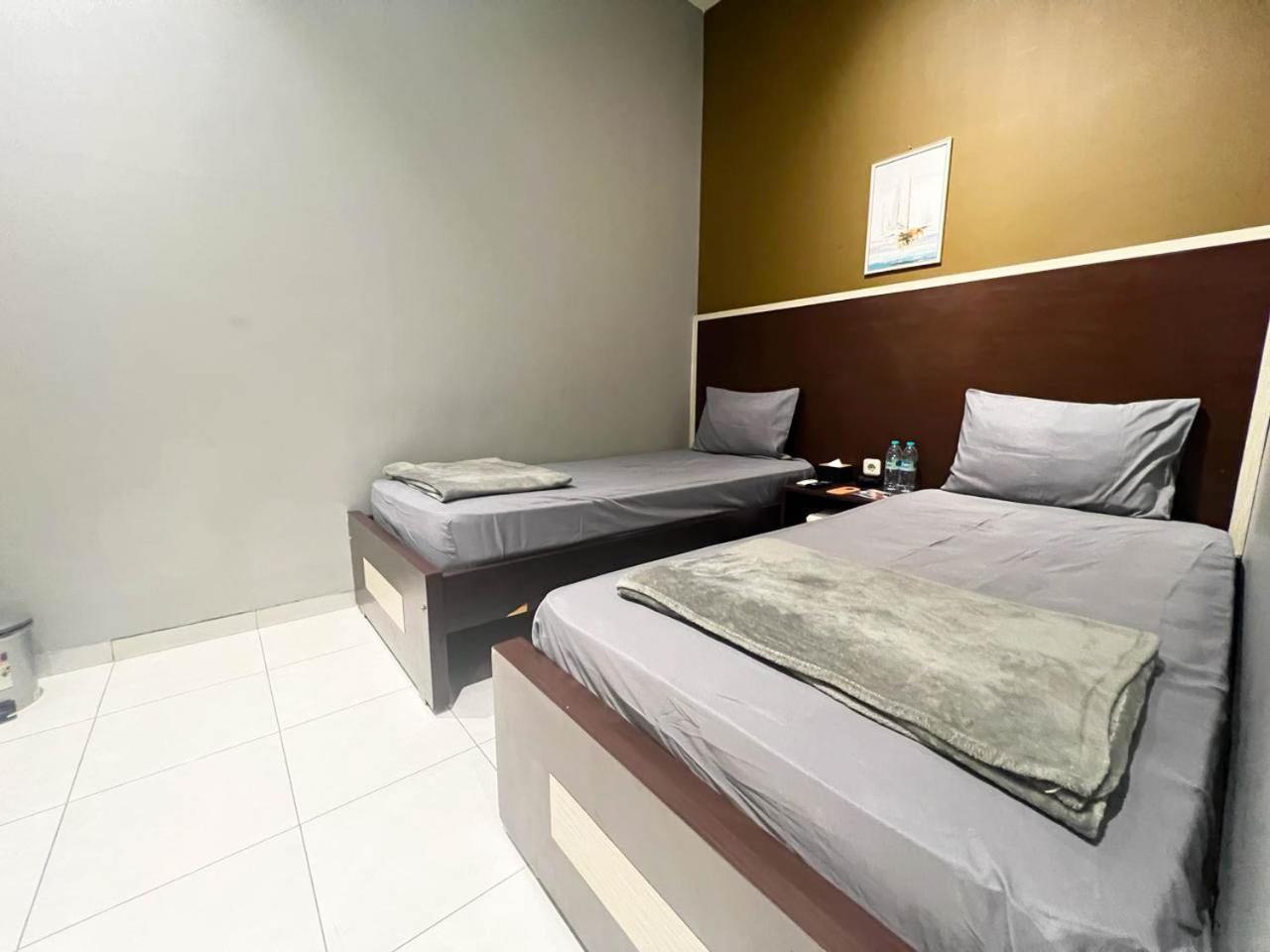 New Surya Hotel Banyuwangi  Eksteriør bilde